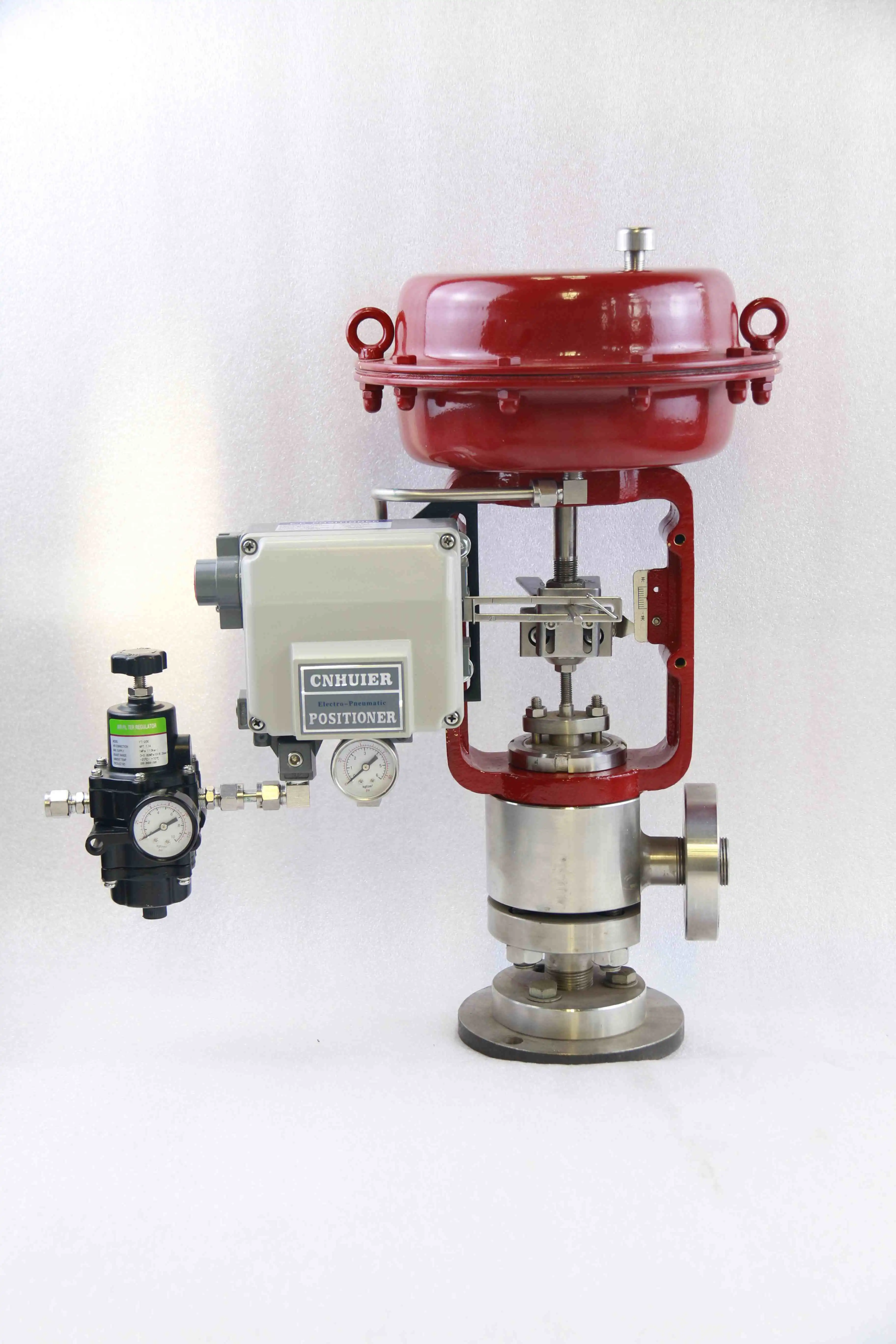 Pneumatic angle valve