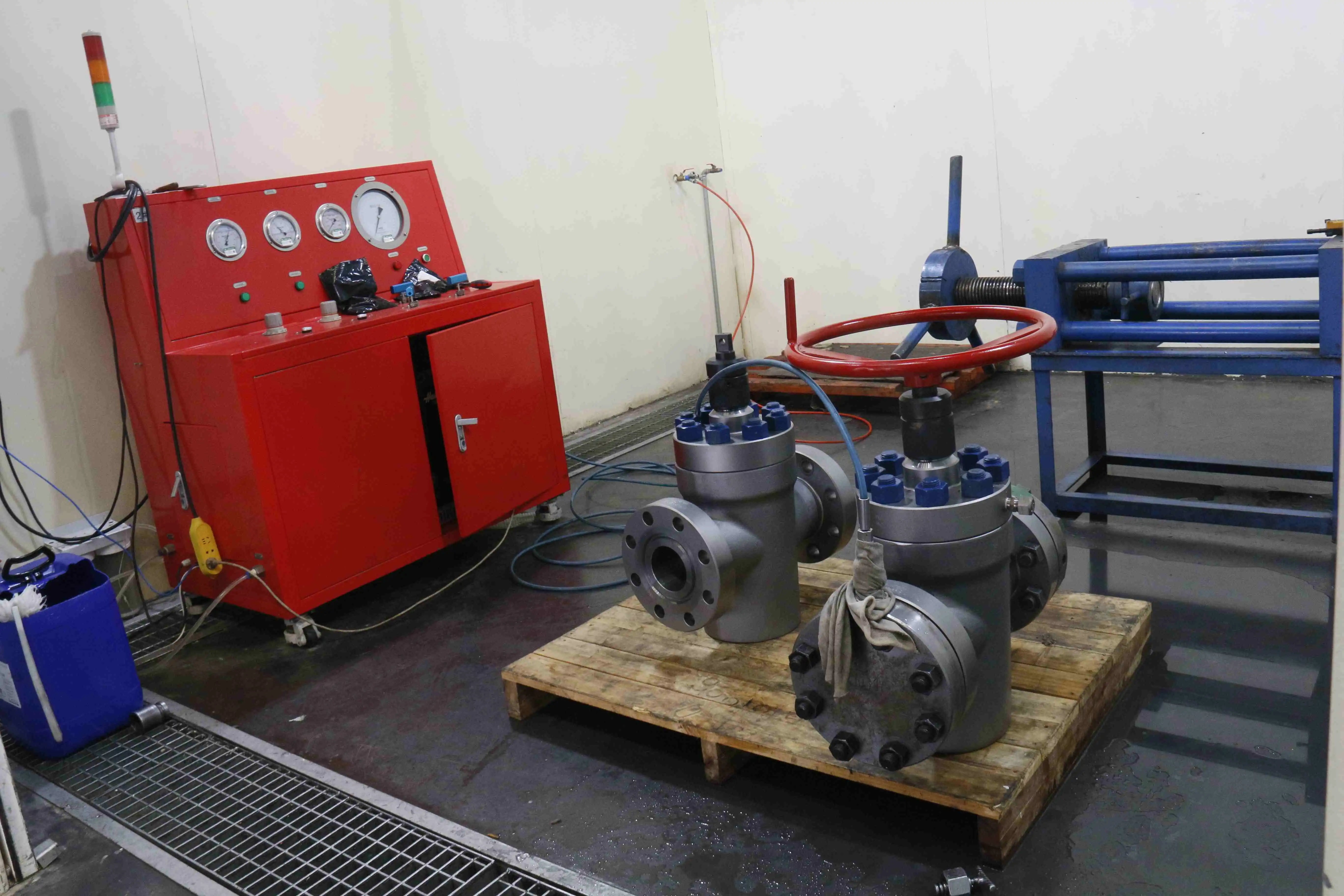 Pressure testing Pressure testing