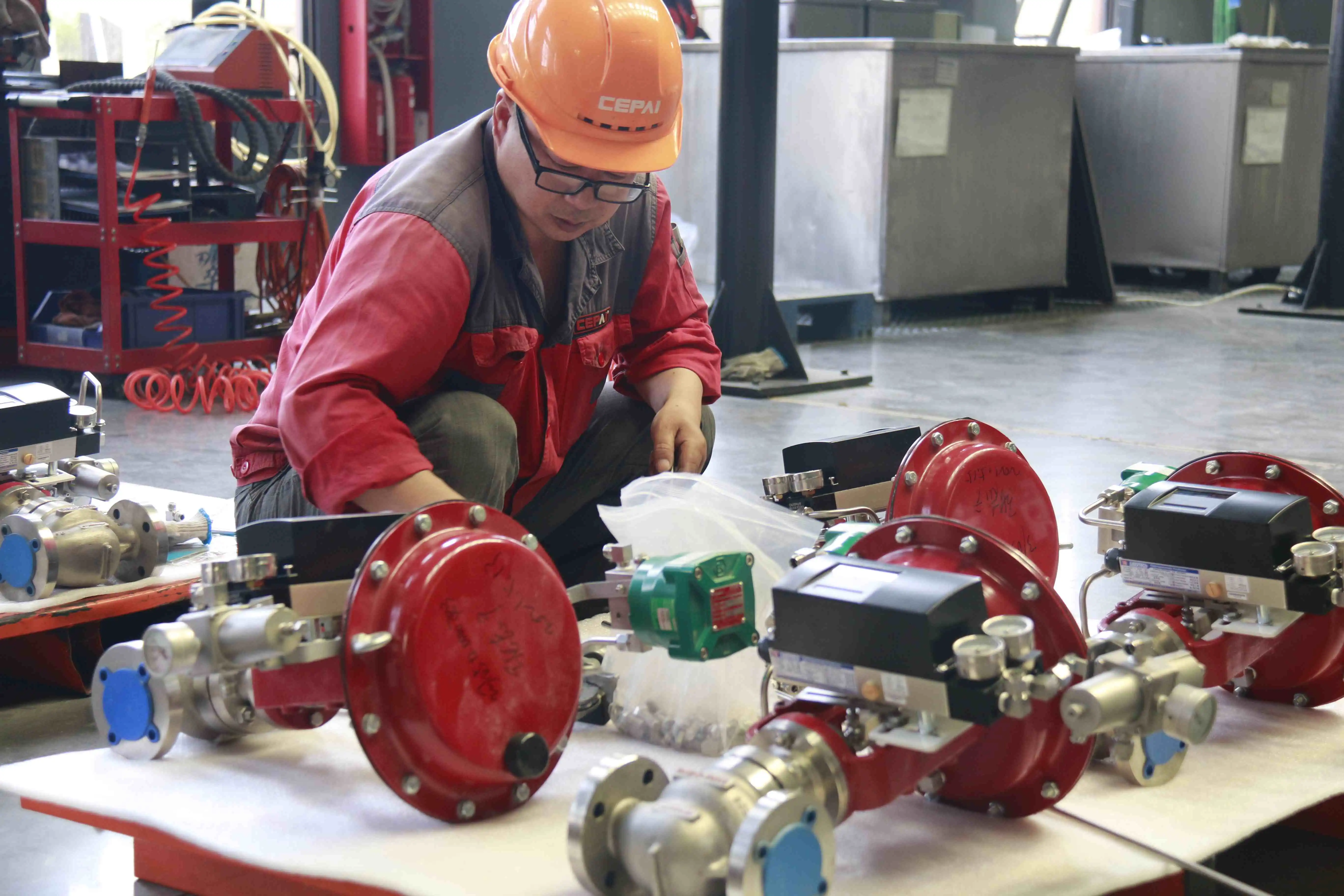 Jou gids vir die vervanging van die binneste afwerking van 'n pneumatiese moubeheerklep